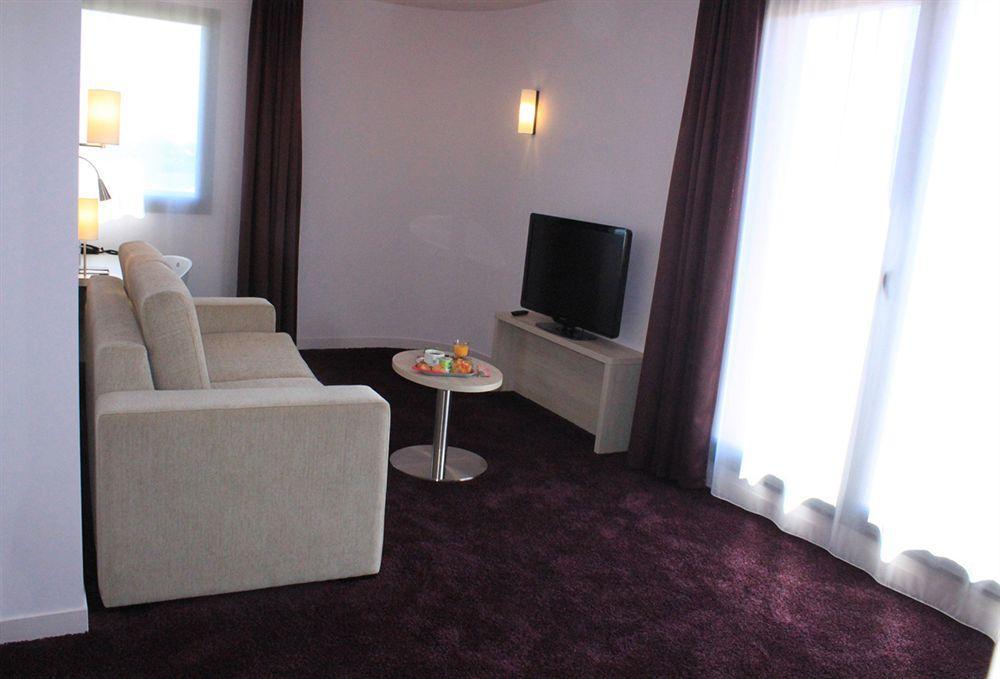Brit Hotel Vendee Mer Les Achards  Dış mekan fotoğraf